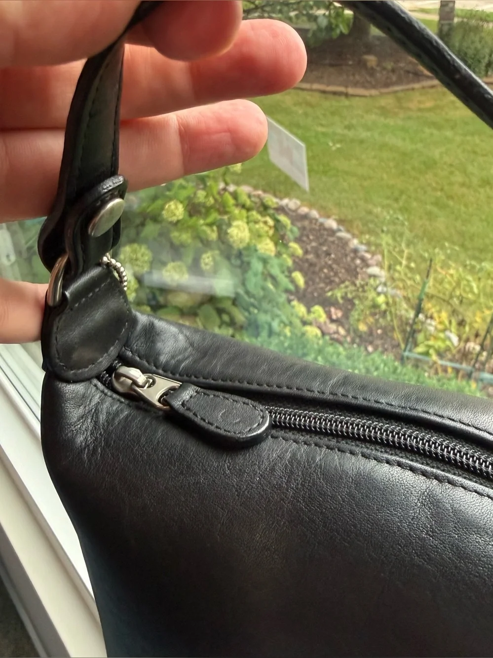 Vintage Coach Black Leather Classic Pouch Wristlet Top Handle Mini Purse
